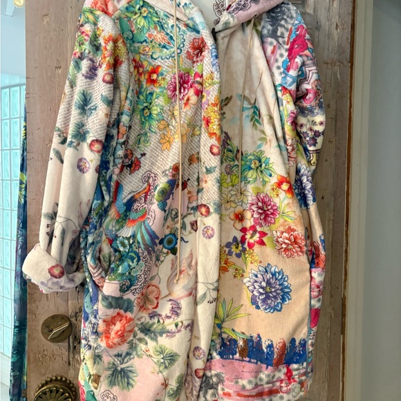 Johnny Was Jackets & Blazers - Johnny Was Vibrant Floral Hooded Coat size large,zip front, hooded with pockets
